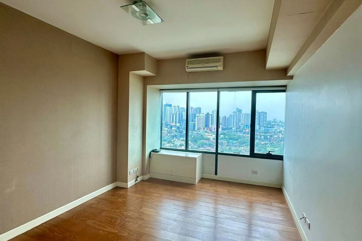 1 Bedroom Condo for Sale in One Rockwell East Tower, Rockwell, Makati, Metro Manila near MRT-3 Guadalupe – photo 3