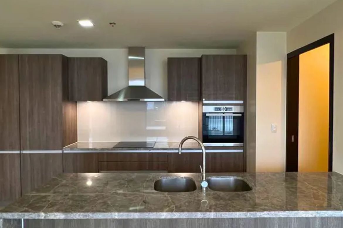 1 Bedroom Condo for Sale in One Shangri-La Place, Wack-Wack Greenhills, Mandaluyong, Metro Manila near MRT-3 Shaw Boulevard – photo 2