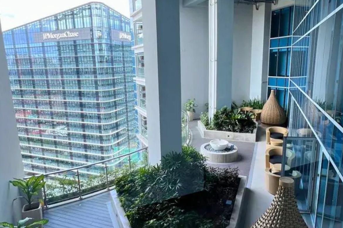 1 Bedroom Condo for Sale in One Shangri-La Place, Wack-Wack Greenhills, Mandaluyong, Metro Manila near MRT-3 Shaw Boulevard