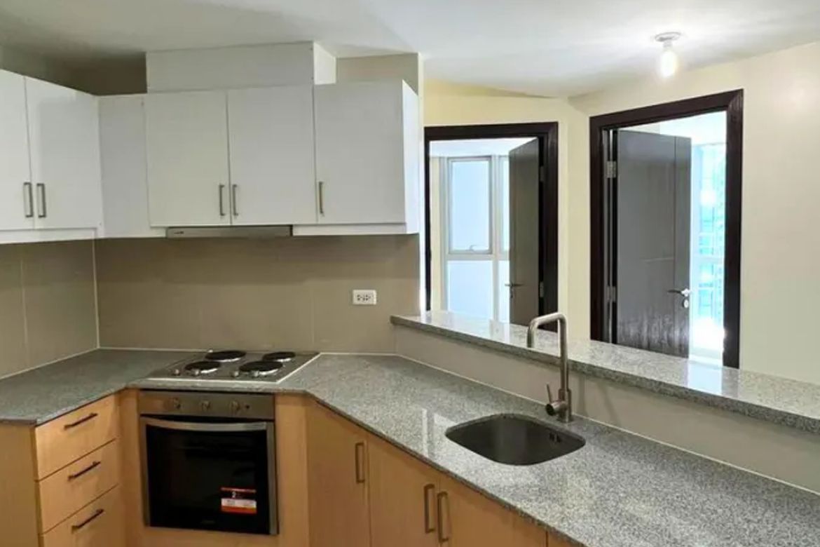 1 Bedroom Condo for Sale in One Shangri-La Place, Wack-Wack Greenhills, Mandaluyong, Metro Manila near MRT-3 Shaw Boulevard – photo 6
