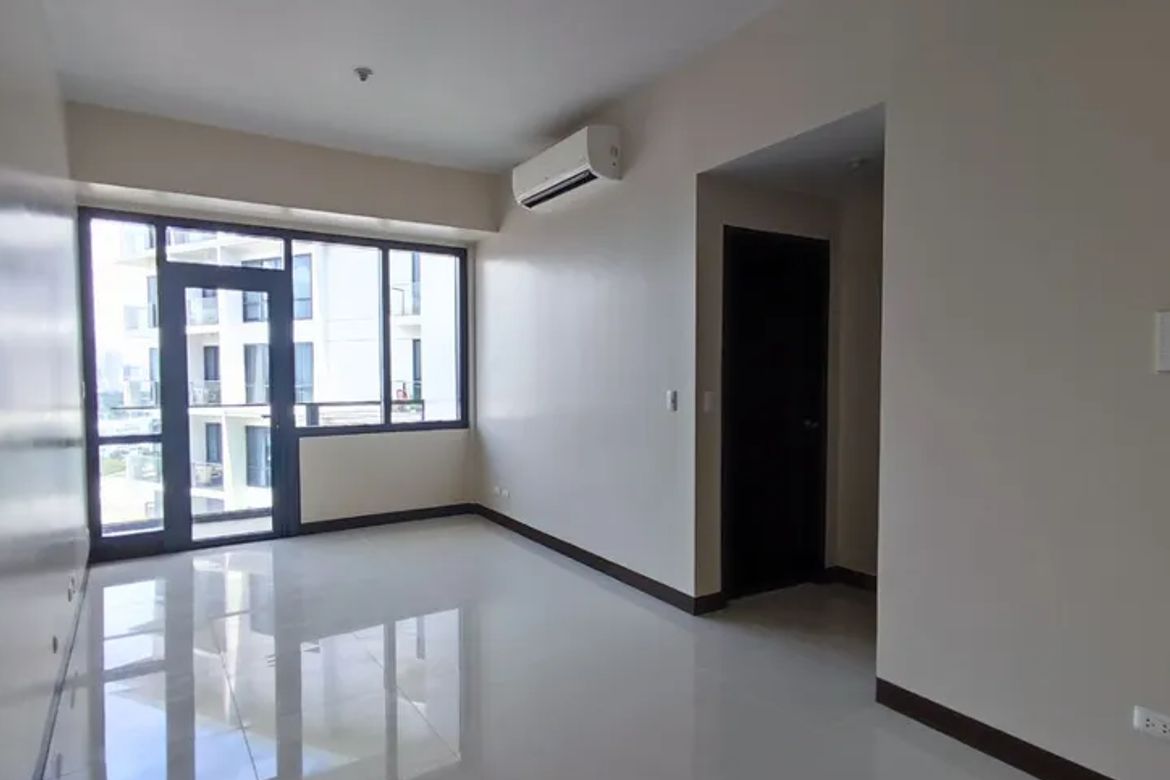 1 Bedroom Condo for Sale in One Shangri-La Place, Wack-Wack Greenhills, Mandaluyong, Metro Manila near MRT-3 Shaw Boulevard