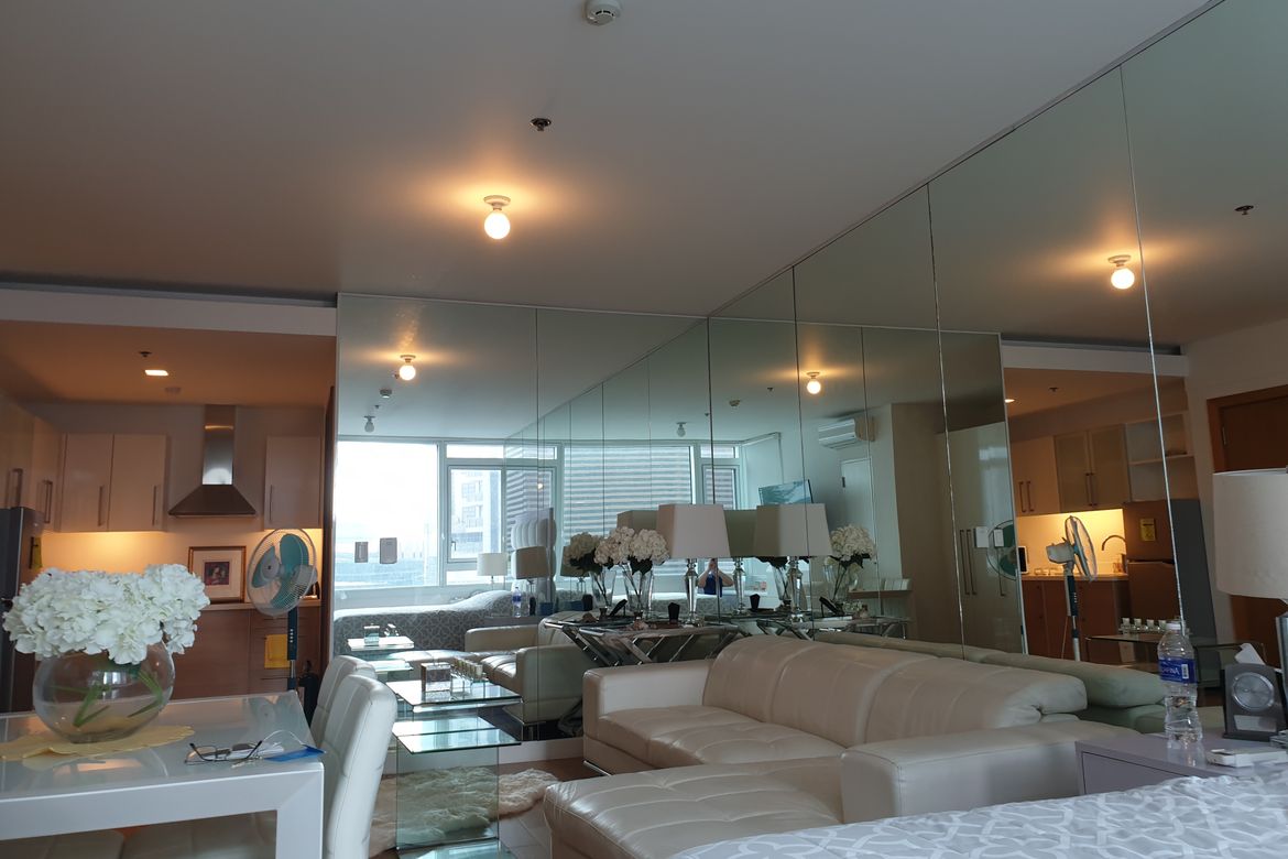 1 Bedroom Condo for Sale in Park Terraces, San Lorenzo, Makati, Metro Manila near MRT-3 Ayala – photo 4
