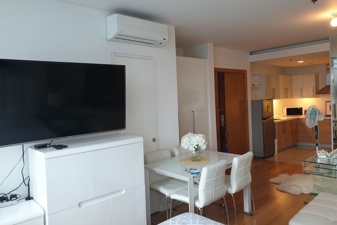 1 Bedroom Condo for Sale in Park Terraces, San Lorenzo, Makati, Metro Manila near MRT-3 Ayala – photo 5