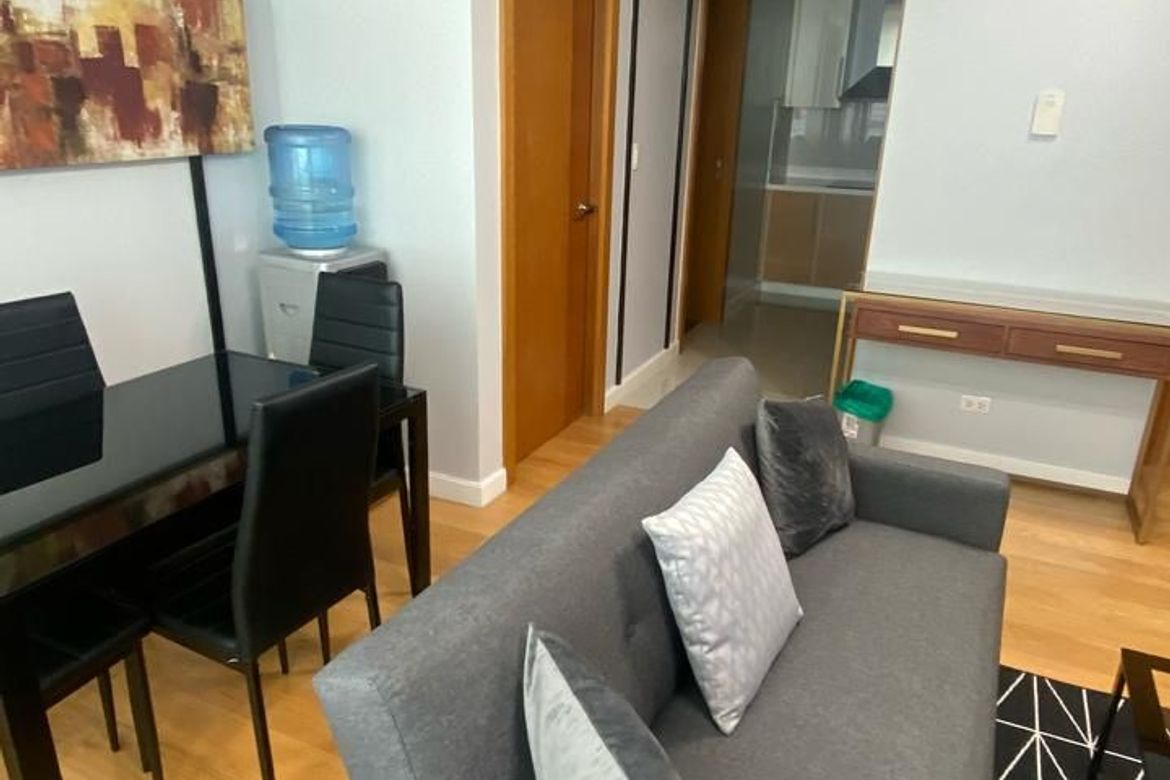 1 Bedroom Condo for Sale in Park Terraces, San Lorenzo, Makati, Metro Manila near MRT-3 Ayala – photo 4