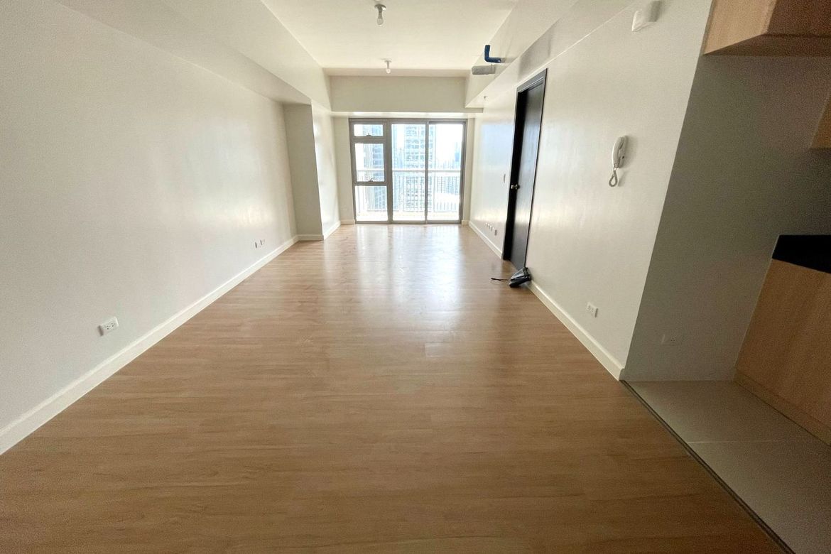 1 Bedroom Condo for Sale in Park Triangle Residences, BGC, Taguig, Metro Manila