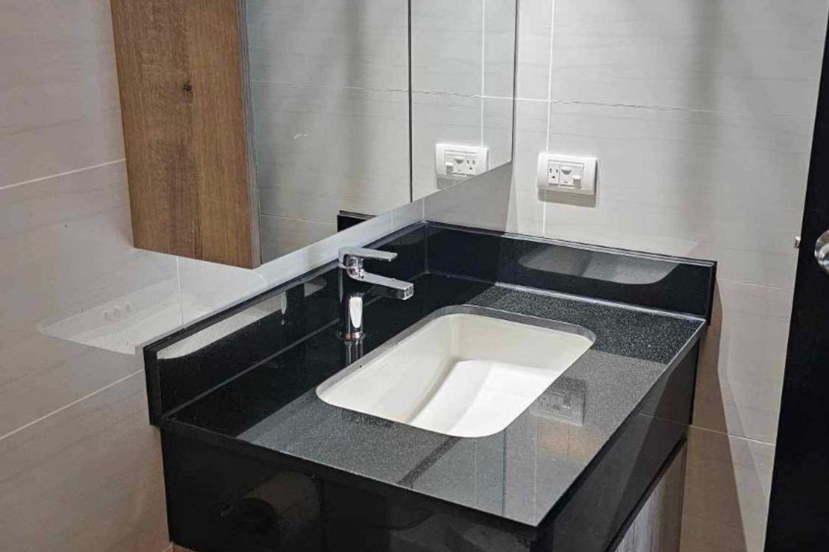 1 Bedroom Condo for Sale in Park Triangle Residences, BGC, Taguig – photo 12