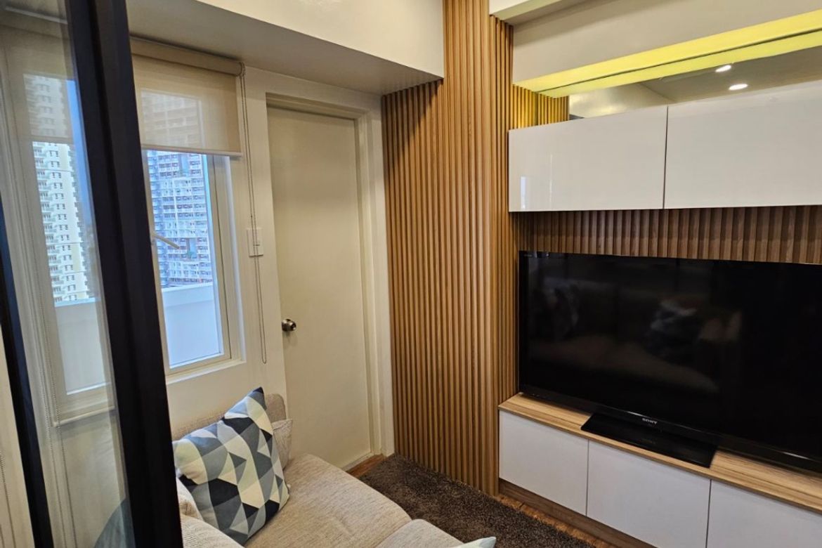 1 Bedroom Condo for Sale in Pioneer Heights 1, Highway Hills, Mandaluyong, Metro Manila near MRT-3 Boni – photo 3