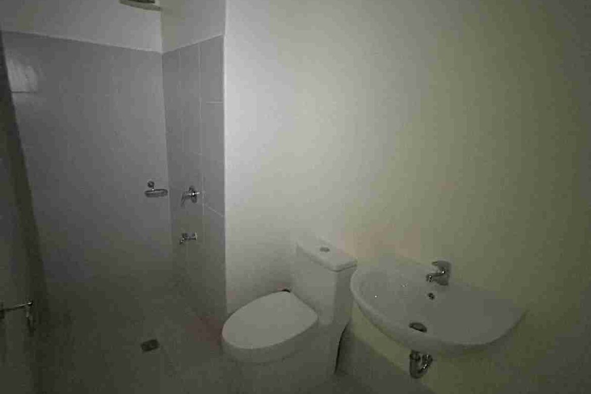 1 Bedroom Condo for Sale in Pioneer Woodlands, Barangka Ilaya, Mandaluyong, Metro Manila near MRT-3 Boni – photo 2
