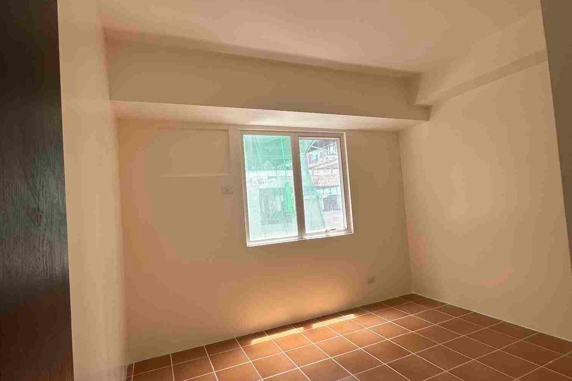 1 Bedroom Condo for Sale in Pioneer Woodlands, Barangka Ilaya, Mandaluyong, Metro Manila near MRT-3 Boni – photo 3