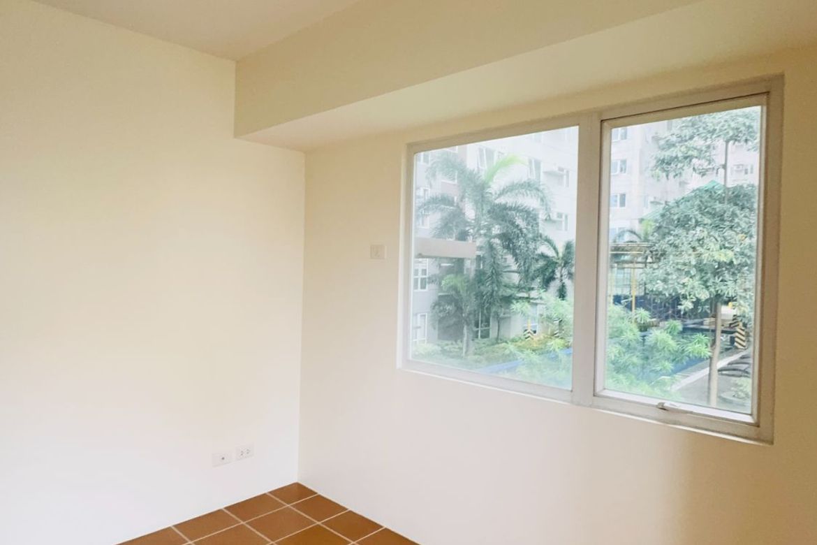 1 Bedroom Condo for Sale in Pioneer Woodlands, Barangka Ilaya, Mandaluyong, Metro Manila near MRT-3 Boni – photo 2