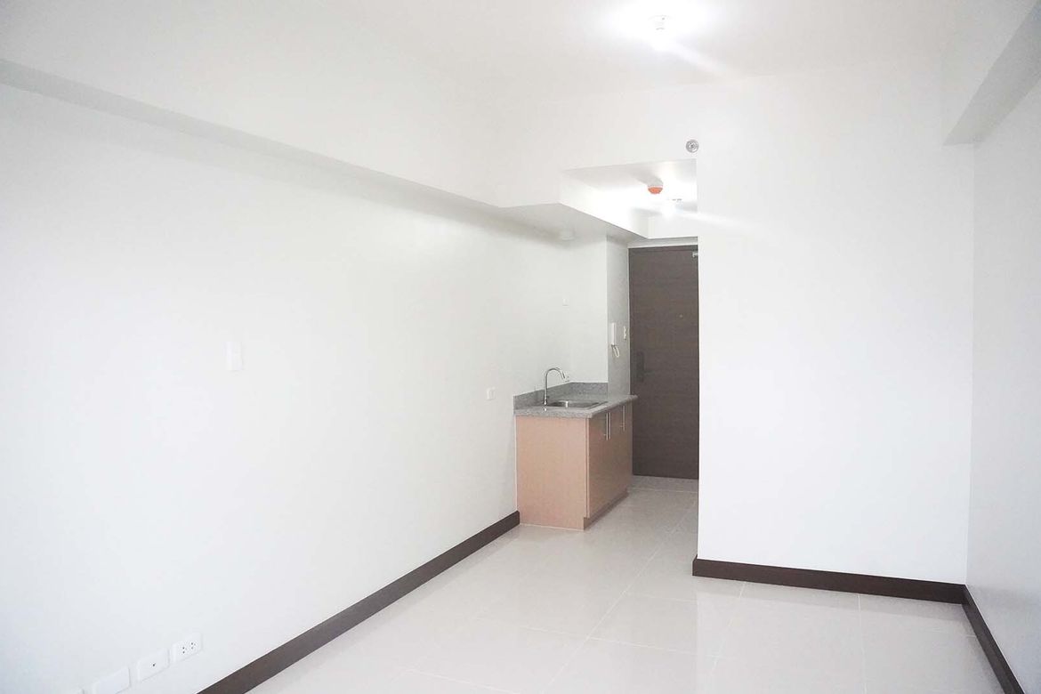 1 Bedroom Condo for Sale in Quantum Residences, Barangay 49, Pasay, Metro Manila near LRT-1 Gil Puyat – photo 2