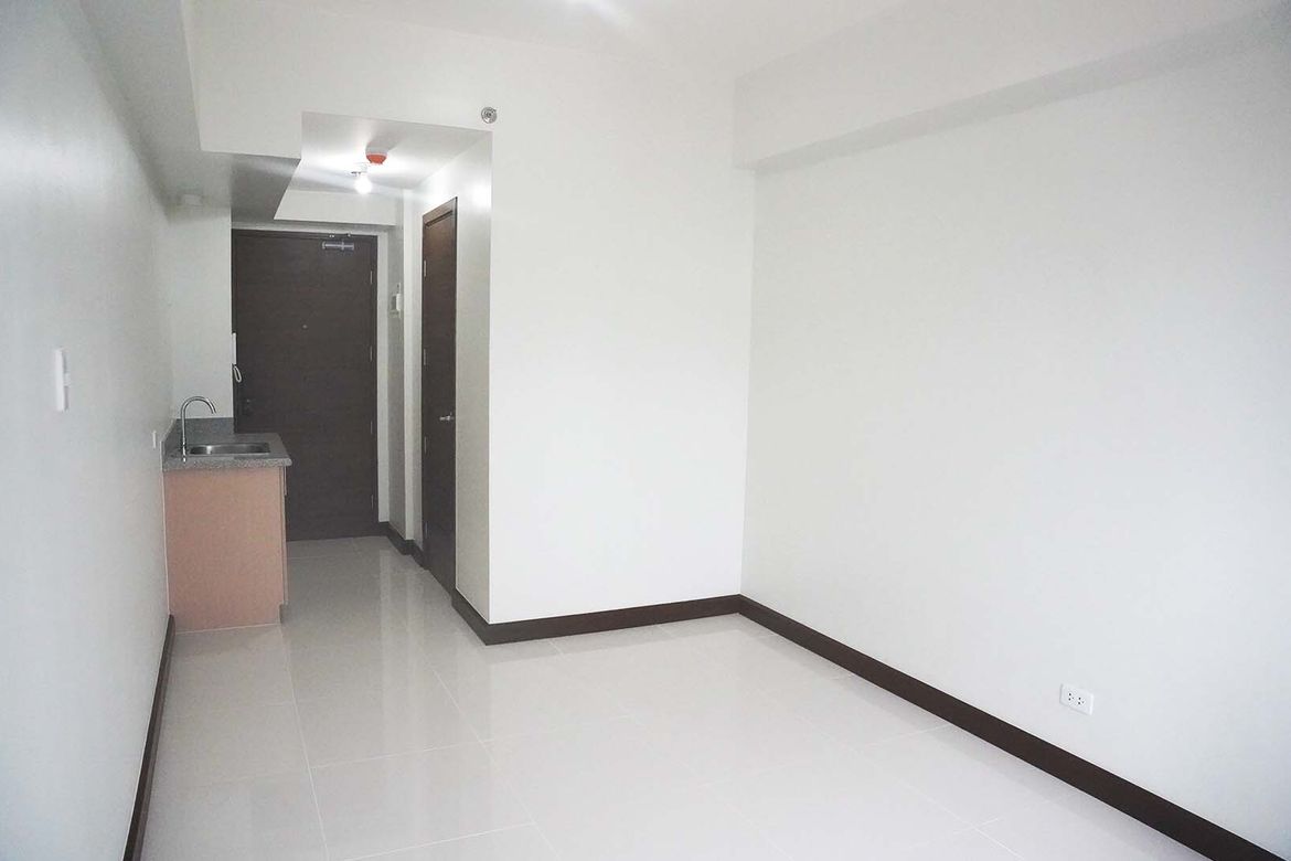 1 Bedroom Condo for Sale in Quantum Residences, Barangay 49, Pasay, Metro Manila near LRT-1 Gil Puyat – photo 3