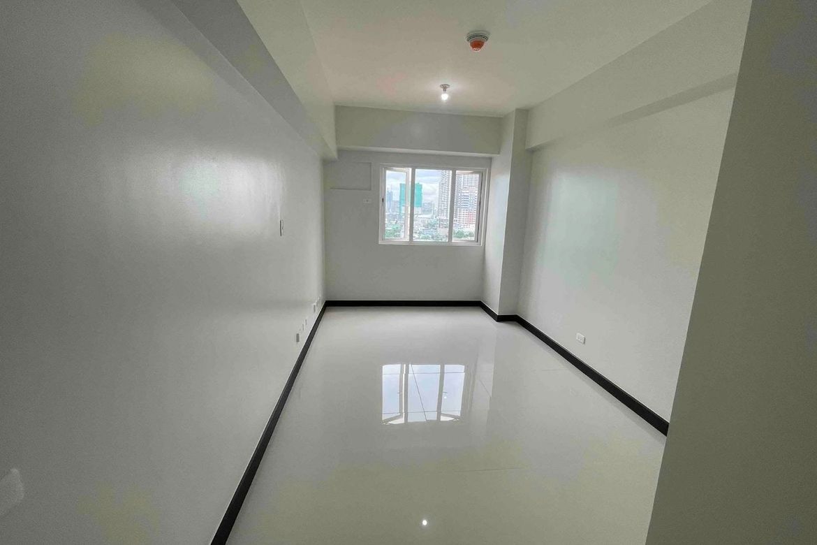 1 Bedroom Condo for Sale in Quantum Residences, Barangay 49, Pasay, Metro Manila near LRT-1 Gil Puyat – photo 3