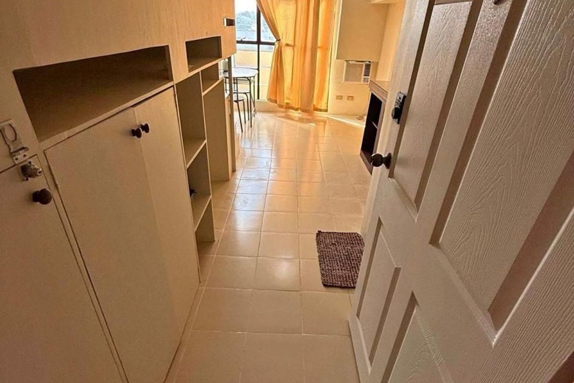 1 Bedroom Condo for Sale in Rock Fort, Bangkal, Makati, Metro Manila near MRT-3 Magallanes – photo 6