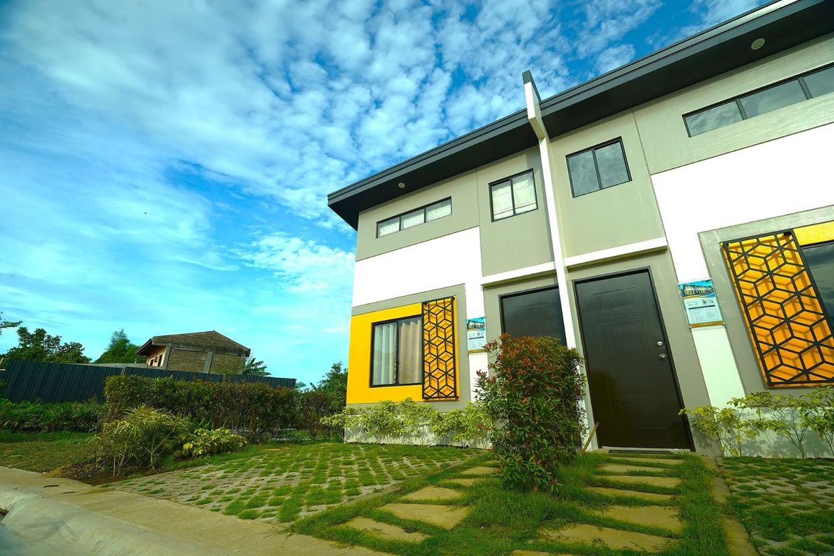 1 Bedroom Condo for Sale in Royal Garden Most Affordable Residential, Cabadiangan, Alcantara, Cebu – photo 3