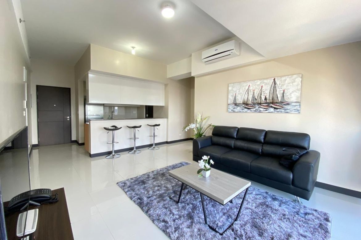 1 Bedroom Condo for Sale in Salcedo Skysuites, Bel-Air, Makati City