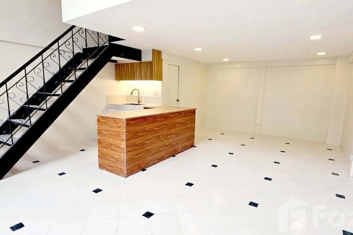 1 Bedroom Condo for Sale in San Isidro, Parañaque, Metro Manila – photo 2