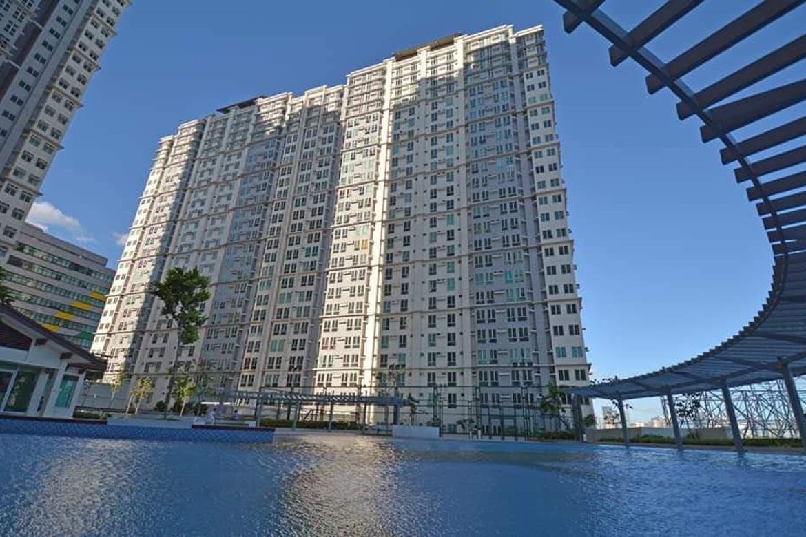 1 Bedroom Condo for Sale in San Lorenzo Place, Bangkal, Makati, Metro Manila near MRT-3 Magallanes