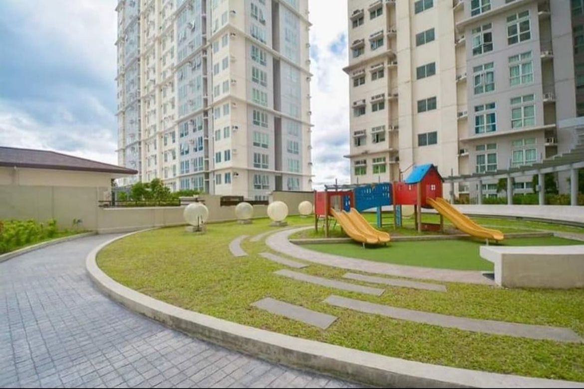 1 Bedroom Condo for Sale in San Lorenzo Place, Bangkal, Makati, Metro Manila near MRT-3 Magallanes – photo 5