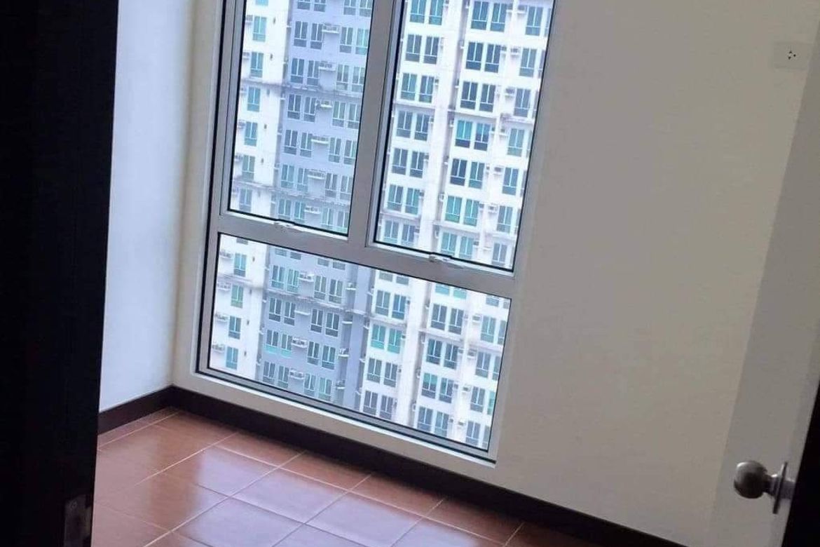1 Bedroom Condo for Sale in San Lorenzo Place, Bangkal, Makati, Metro Manila near MRT-3 Magallanes – photo 5