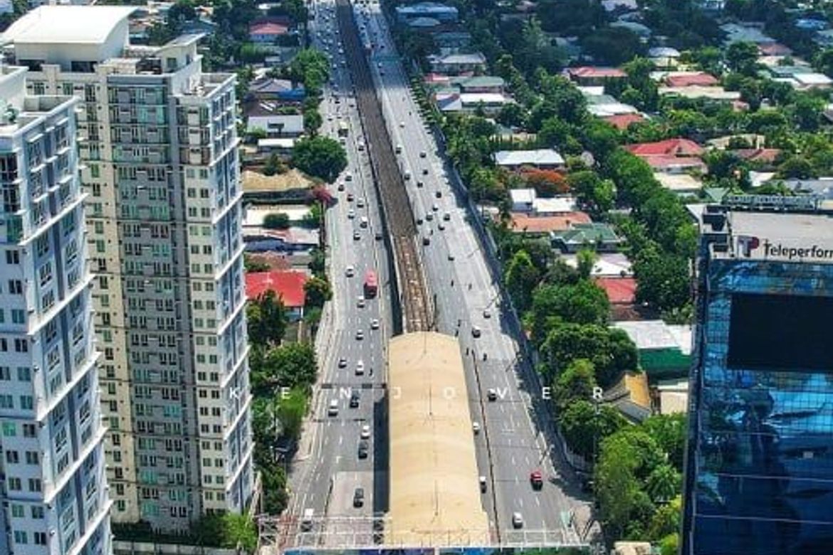 1 Bedroom Condo for Sale in San Lorenzo Place, Bangkal, Makati, Metro Manila near MRT-3 Magallanes