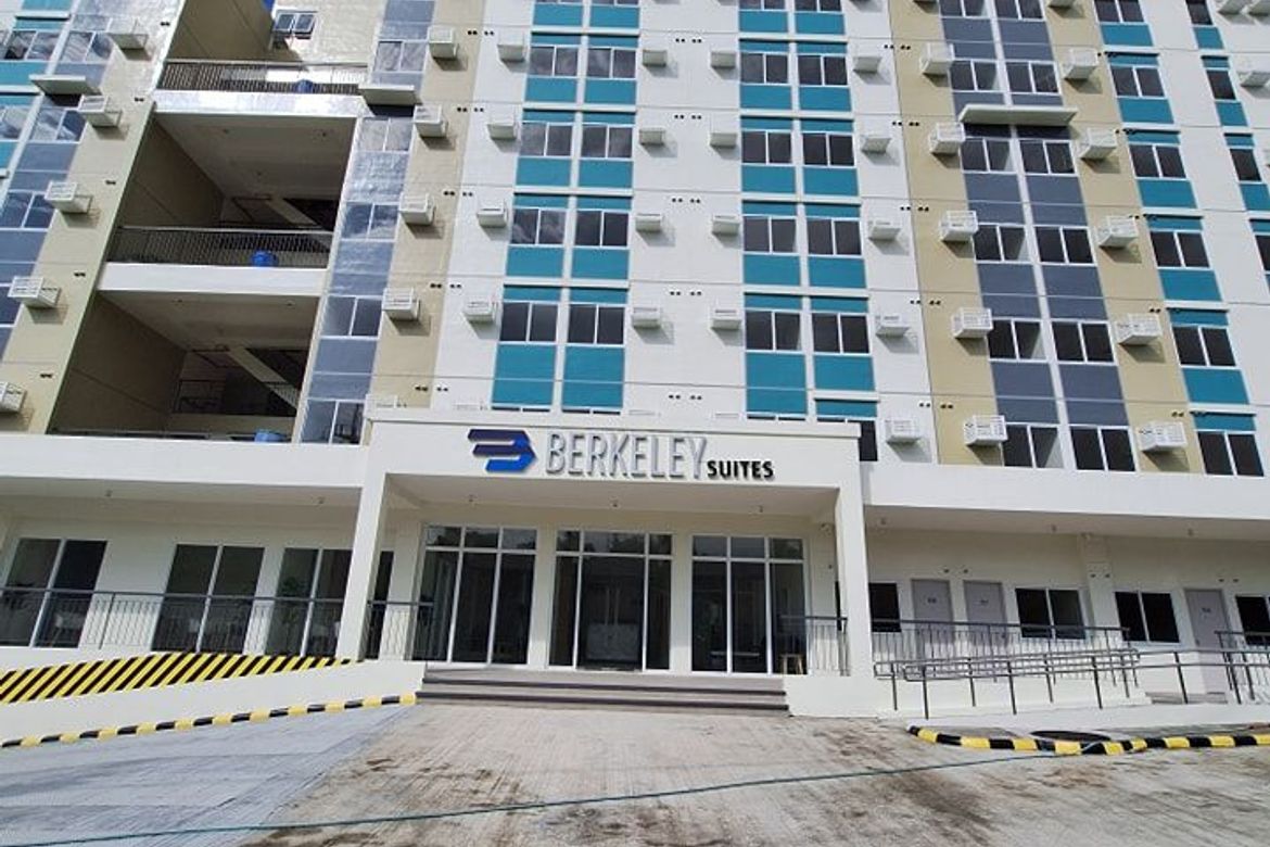 1 Bedroom Condo for Sale in Santo Domingo, Santa Rosa, Laguna