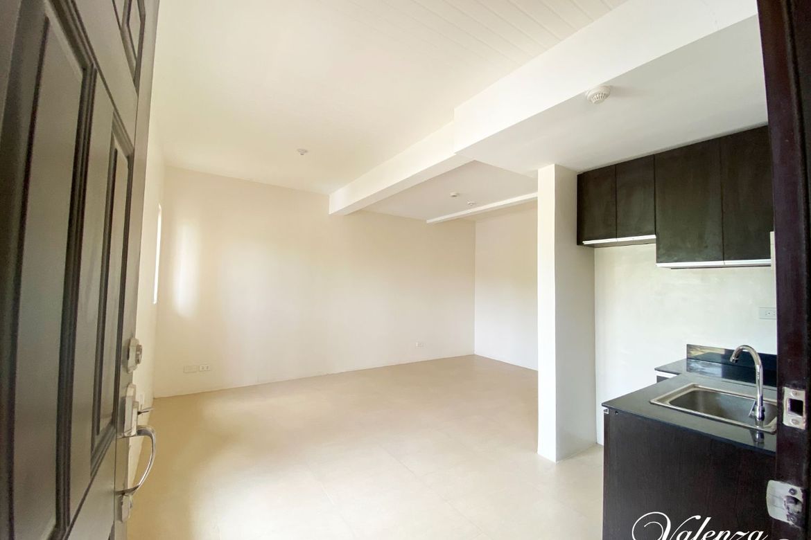 1 Bedroom Condo for Sale in Santo Domingo, Santa Rosa, Laguna – photo 2