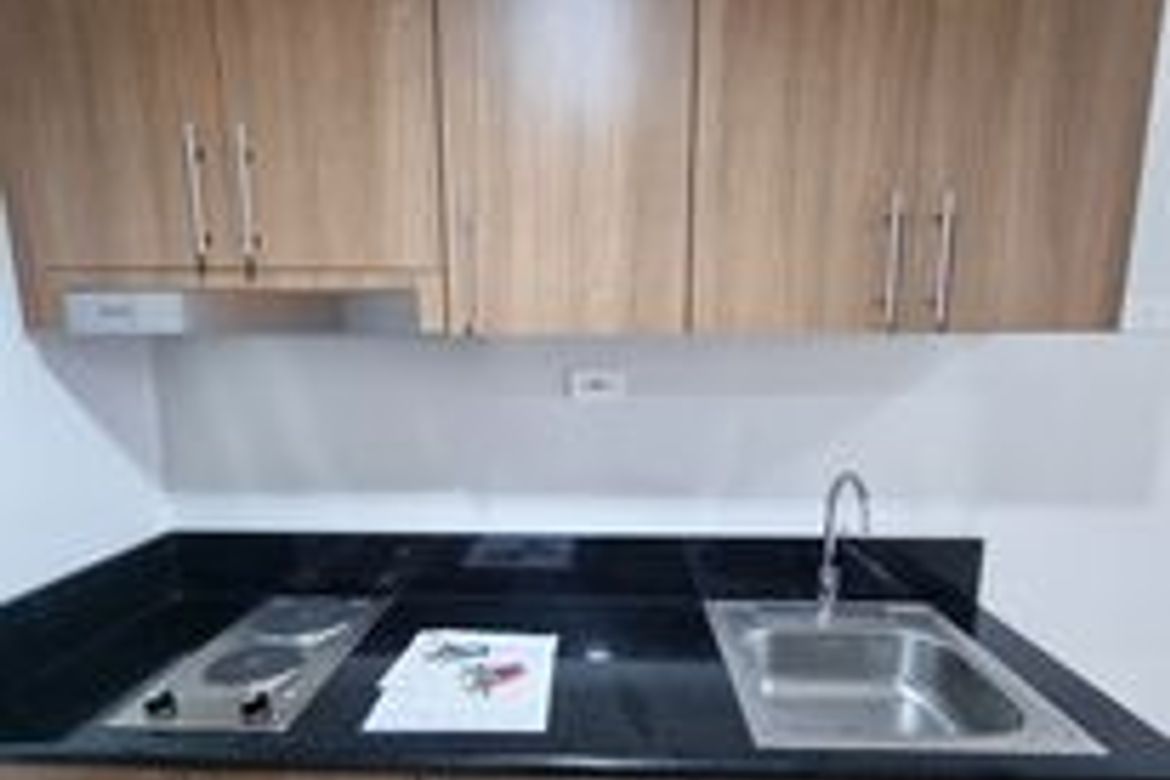 1 Bedroom Condo for Sale in Shore 3 Residences, Barangay 76, Pasay, Metro Manila near LRT-1 EDSA – photo 4
