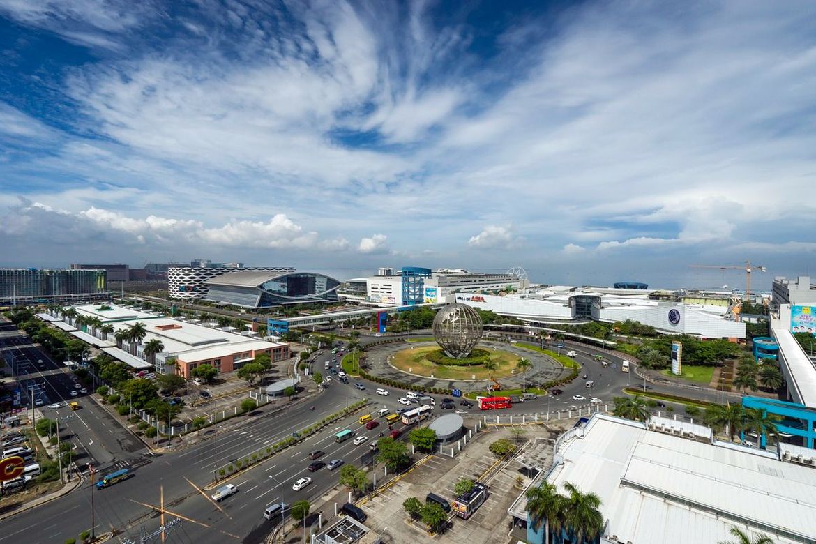 1 Bedroom Condo for Sale in Shore 3 Residences, Barangay 76, Pasay, Metro Manila near LRT-1 EDSA