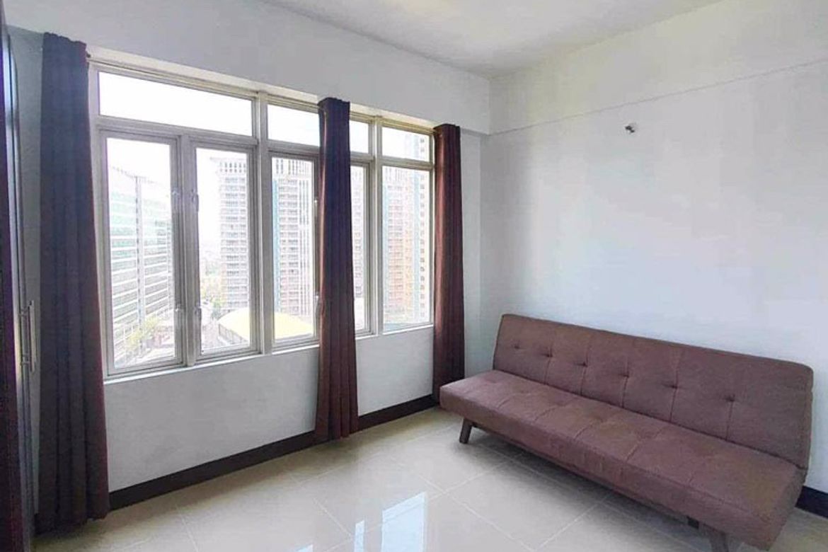 1 Bedroom Condo for Sale in Stamford Executive Residences, Bagong Tanyag, Taguig, Metro Manila – photo 4