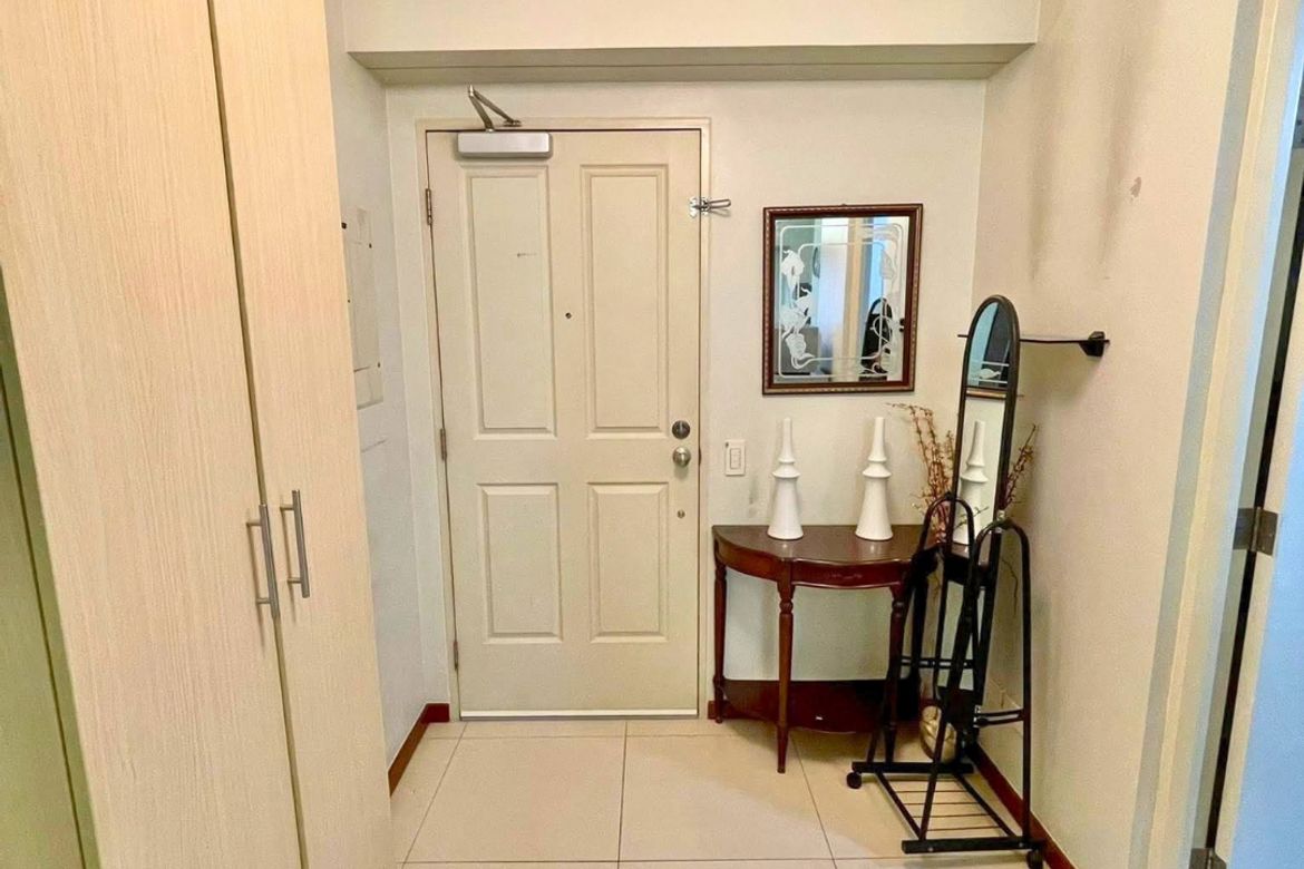 1 Bedroom Condo for Sale in The Columns At Legaspi Village, San Lorenzo, Makati City – photo 8