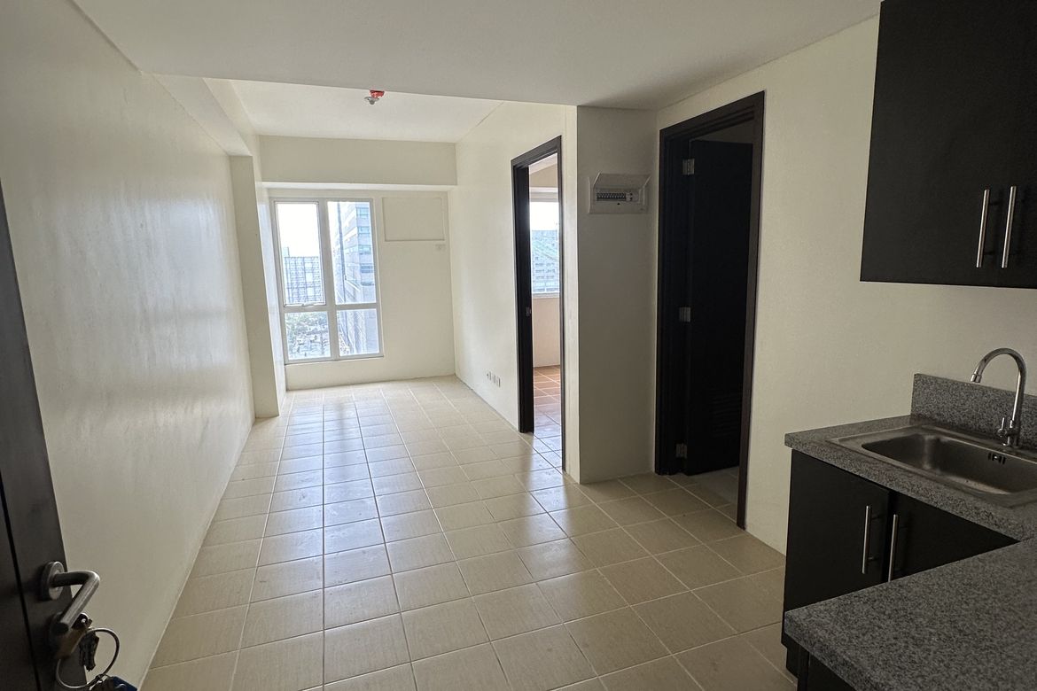 1 Bedroom Condo for Sale in The Paddington Place, Highway Hills, Mandaluyong, Metro Manila near MRT-3 Shaw Boulevard – photo 3