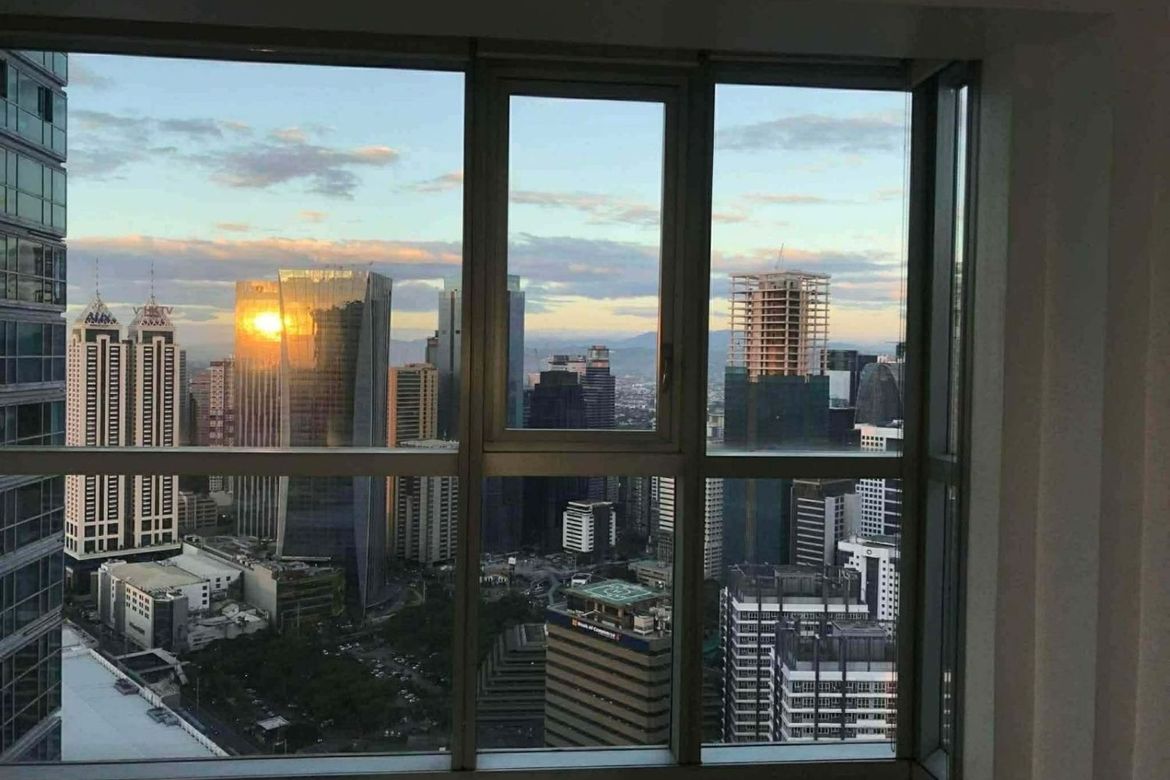 1 Bedroom Condo for Sale in The St. Francis Shangri-La Place, Wack-Wack Greenhills, Mandaluyong, Metro Manila near MRT-3 Shaw Boulevard