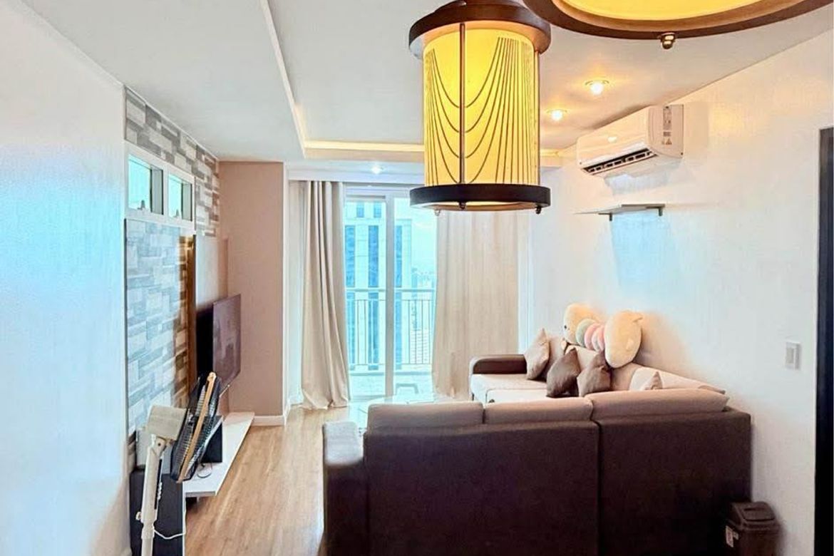1 Bedroom Condo for Sale in Two Serendra, BGC, Taguig, Metro Manila