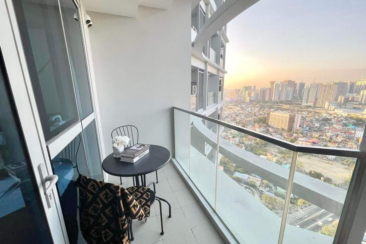 1 Bedroom Condo for Sale in Uptown Parksuites, BGC, Taguig – photo 15
