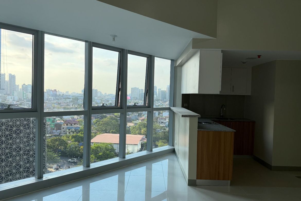 1 Bedroom Condo for Sale in Uptown Parksuites, BGC, Taguig