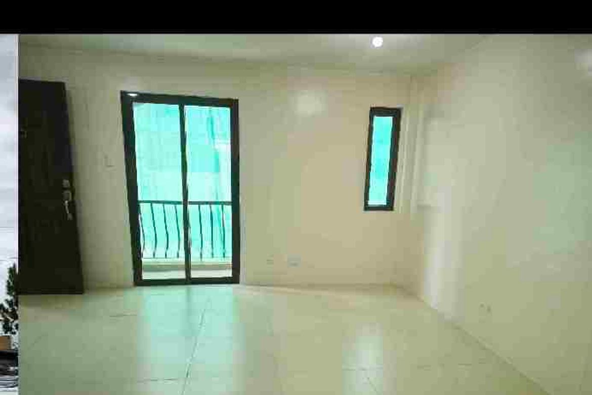 1 Bedroom Condo for Sale in Valenza Mansions, Santo Domingo, Santa Rosa, Laguna – photo 2