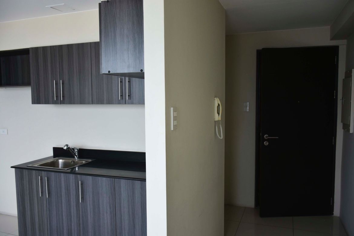 1 Bedroom Condo for Sale in Wil Tower, South Triangle, Quezon City, Metro Manila near MRT-3 Quezon Avenue – photo 5