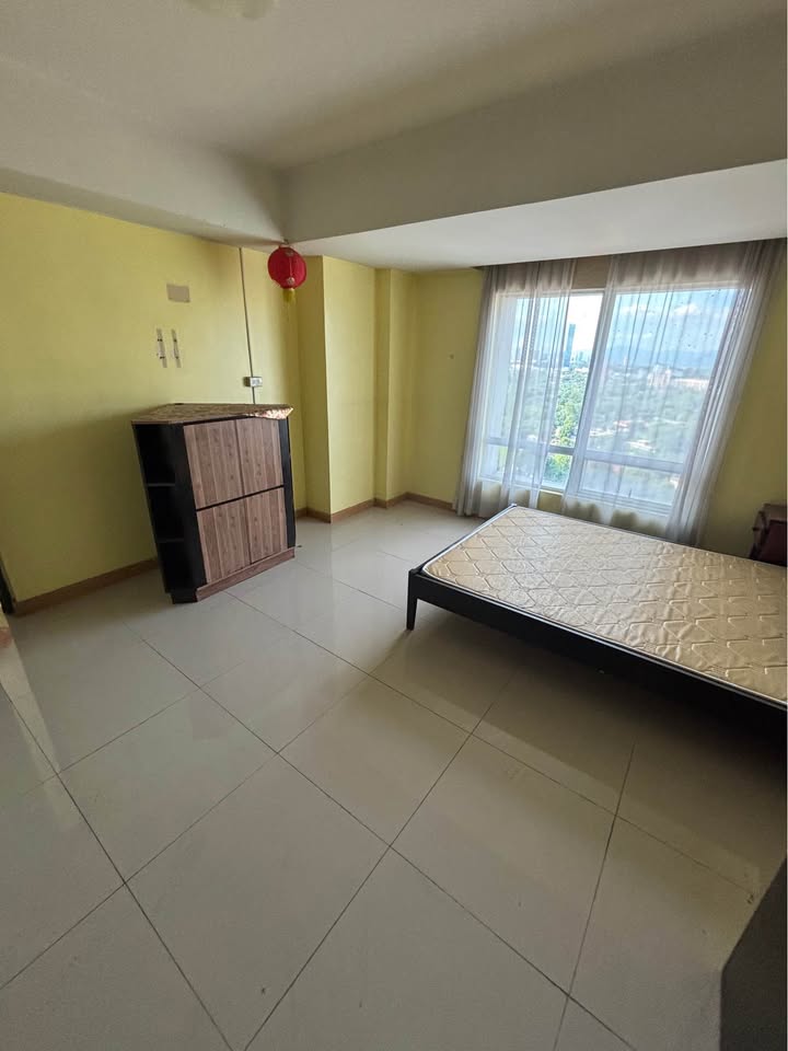 1-Bedroom Condo with Parking for Sale at Lancaster Hotel Manila, Shaw Blvd, Mandaluyong – photo 3