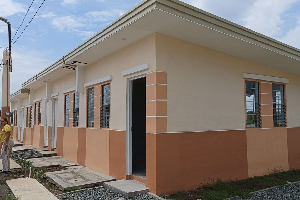 1 Bedroom House for Sale in Palangue 1, Naic, Cavite