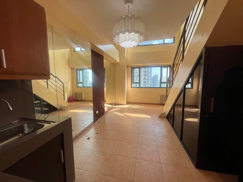 1-Bedroom Loft Condo for Sale at McKinley Park Residences, BGC, Taguig – photo 2