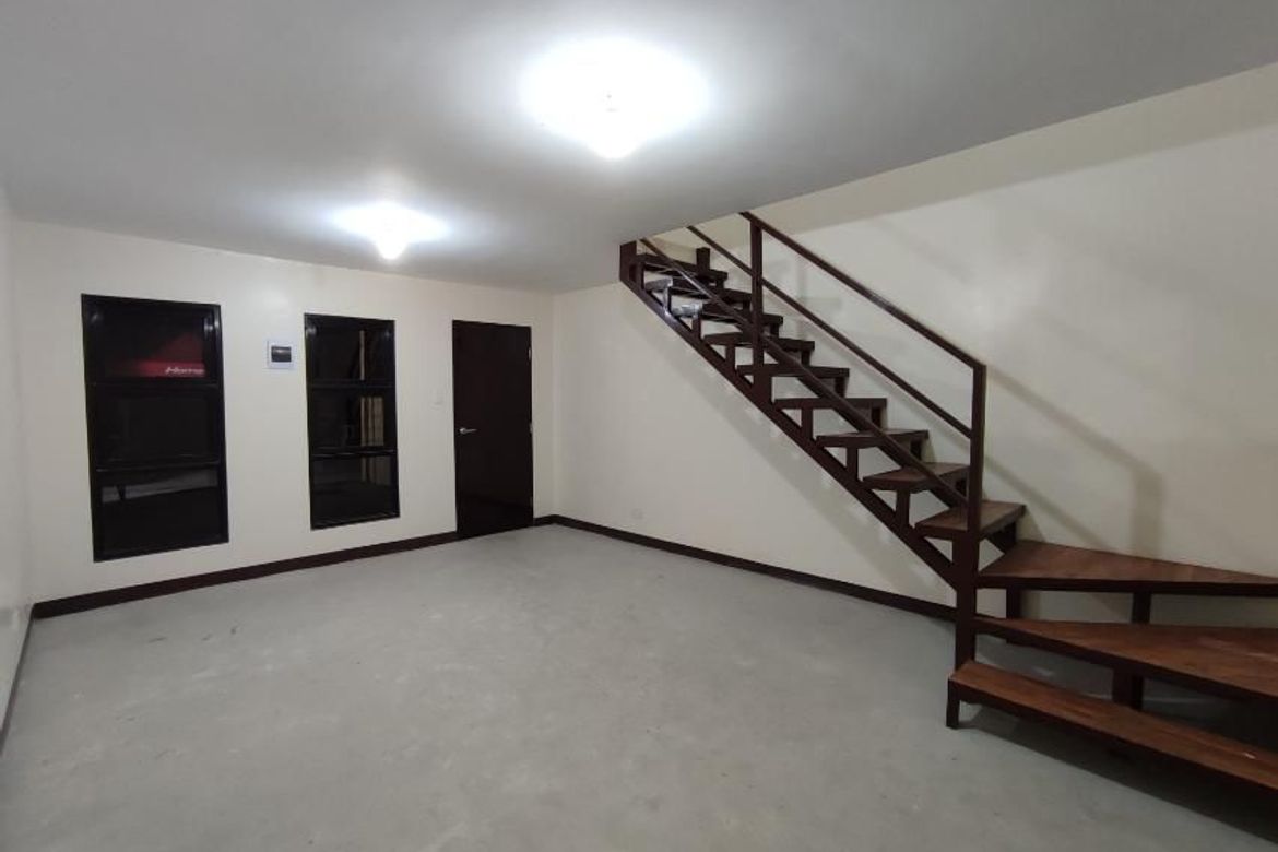 1 Bedroom Townhouse for Sale in Bukal Sur, Candelaria, Quezon – photo 2