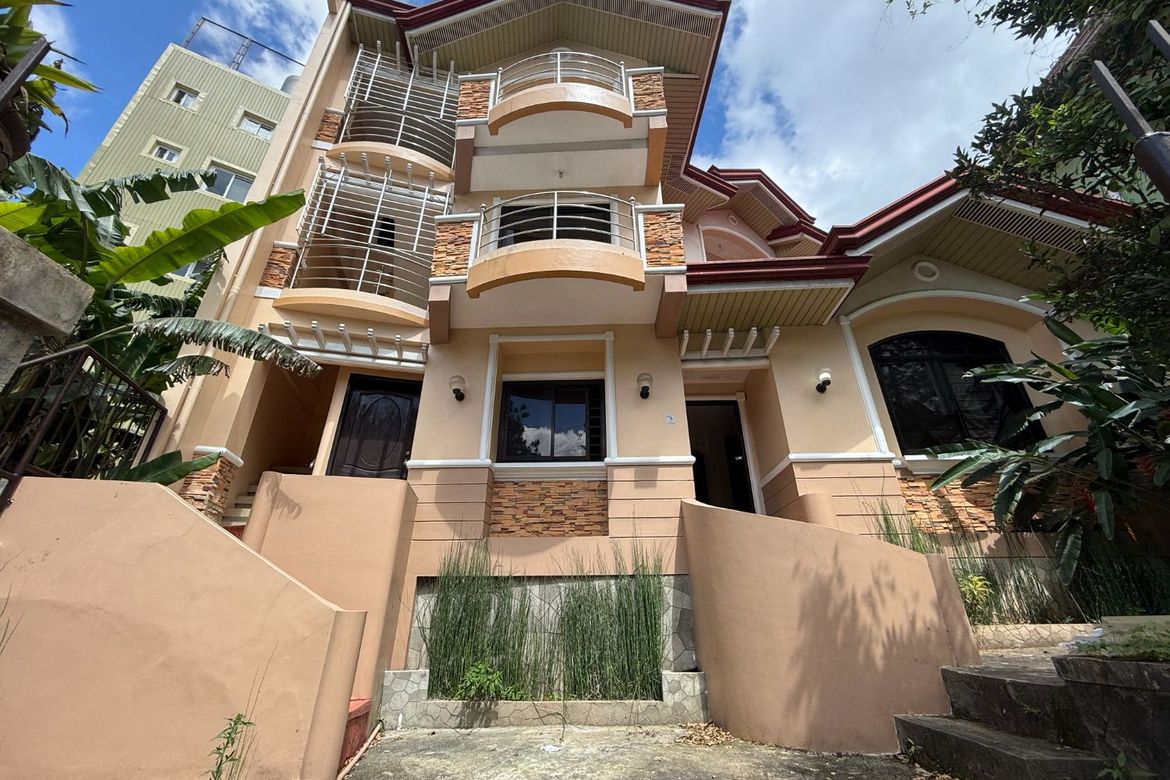 10 Bedroom Apartment for Sale in Bakakeng North, Baguio, Benguet – photo 2