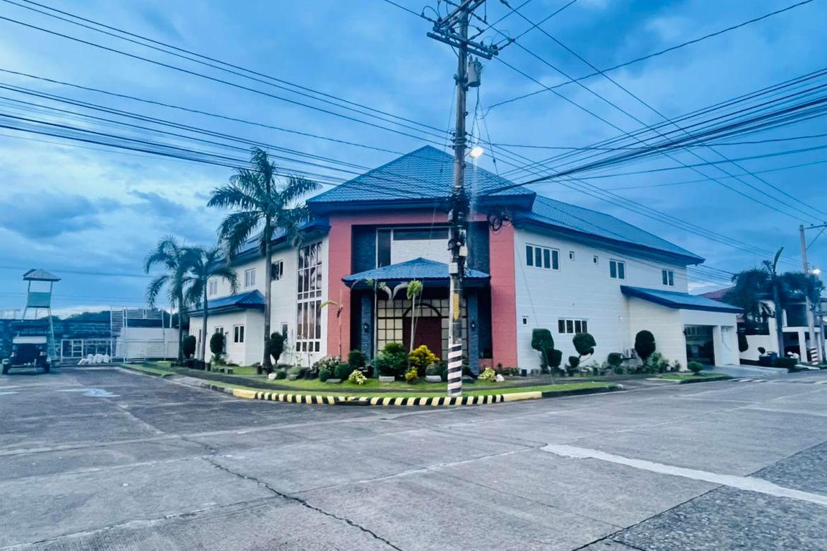 10 Bedroom House for Sale in Amsic, Angeles, Pampanga