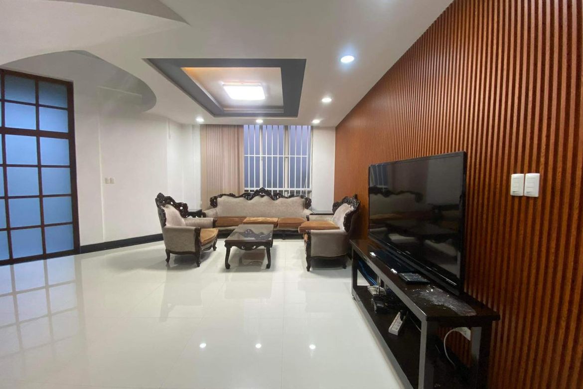 10 Bedroom House for Sale in Amsic, Angeles, Pampanga – photo 7
