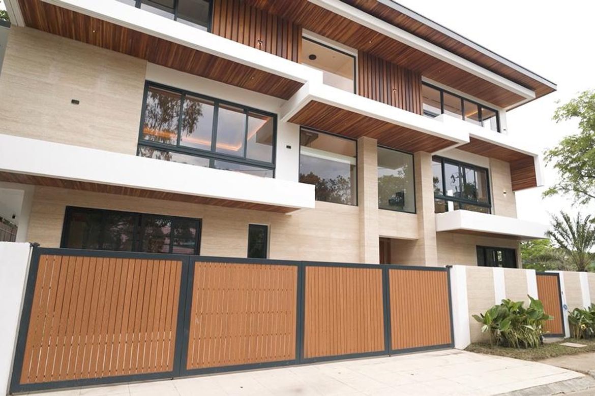 10 Bedroom House for Sale in Ayala Alabang Village, New Alabang Village, Muntinlupa, Metro Manila – photo 2