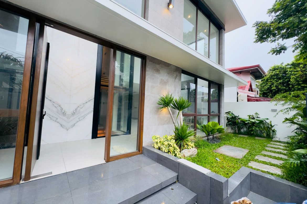 10 Bedroom House for Sale in Ayala Alabang Village, New Alabang Village, Muntinlupa, Metro Manila – photo 6