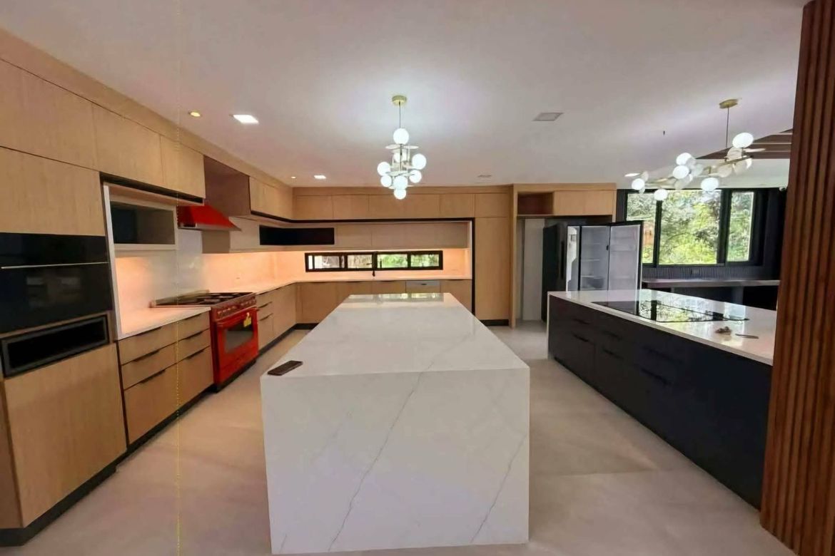10 Bedroom House for Sale in Banilad, Cebu City, Cebu – photo 8
