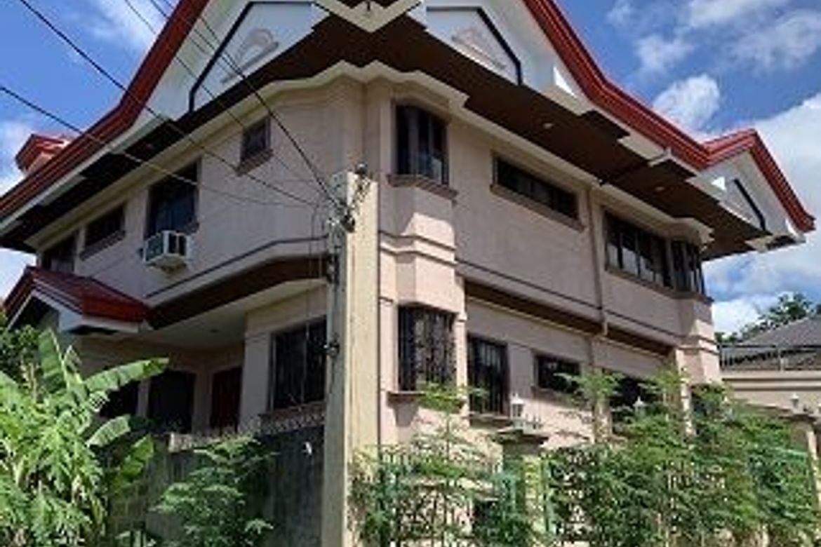 10 Bedroom House for Sale in Bulacao, Cebu City, Cebu