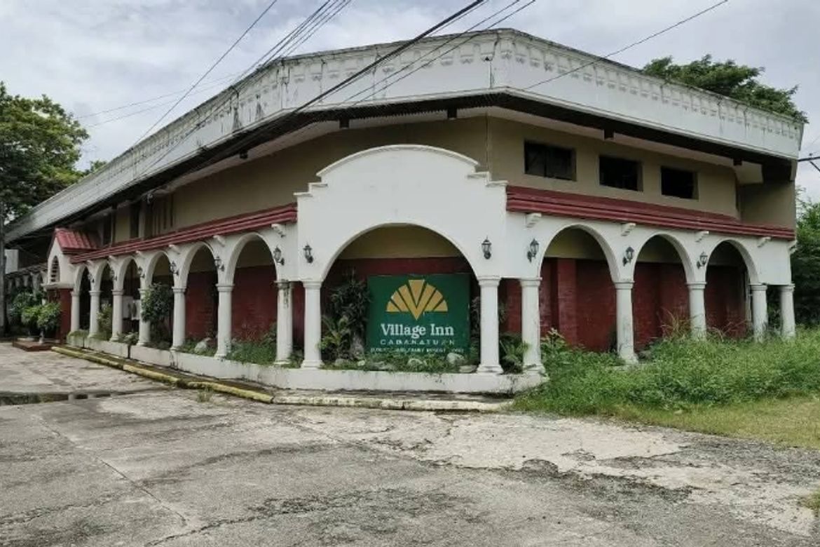 10 Bedroom House for Sale in Mabini Homesite, Cabanatuan, Nueva Ecija
